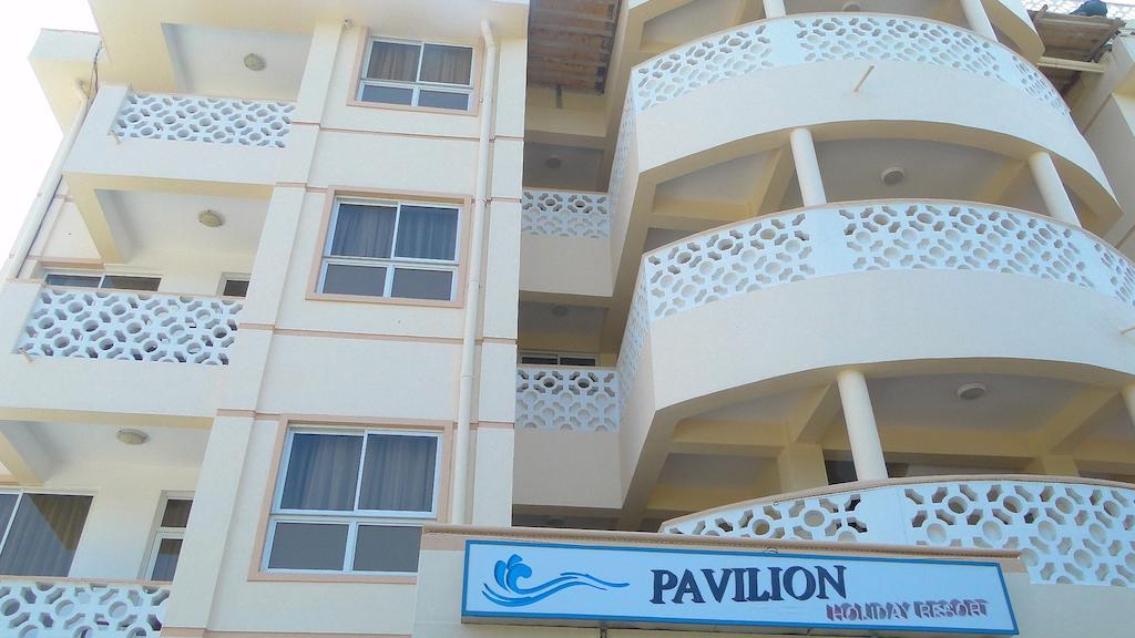 Pavilion Holiday Resort Бамбурі Екстер'єр фото